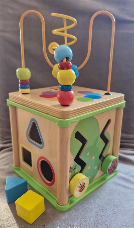 Buy & Sell Essex Basildon - Photos for Small Wooden Activity Cube