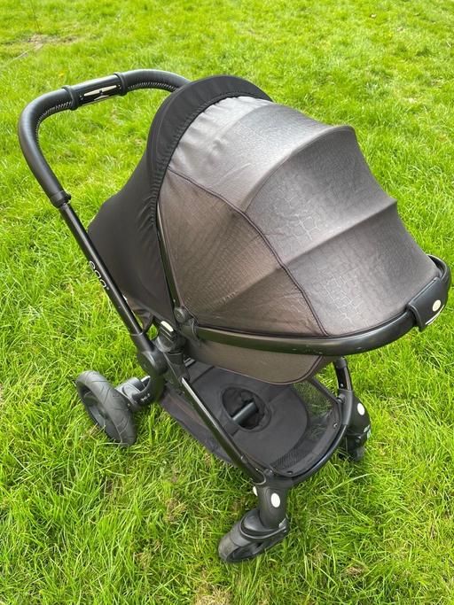 Buy & Sell South East London Camberwell - South East London - Photos for Jurassic Black Egg pram