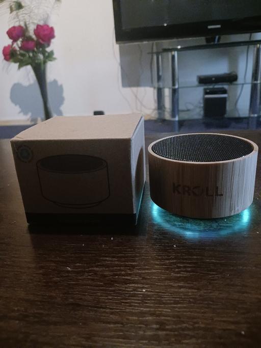 Buy & Sell South West London Haydons Road - South West London - Photos for Bamboo Wireless Speaker 3 Watts Brand New!!