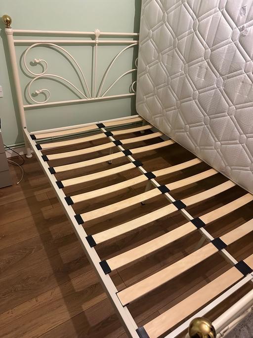 Buy & Sell East London Leyton - E15 - Photos for Bed Frame and Mattress