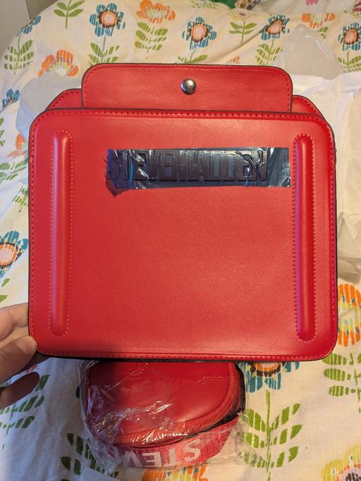 Buy & Sell South Yorkshire Sheffield - Photos for Red SM handbag