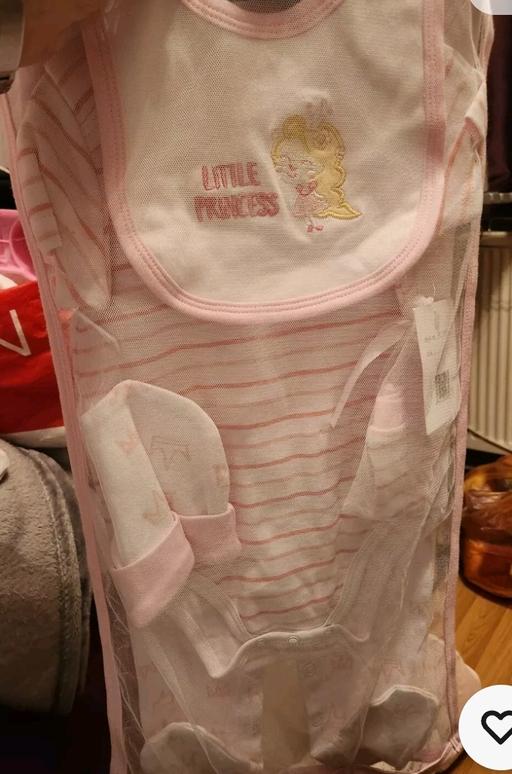 Buy & Sell East London Havering - Photos for princess 5 peice outfit set baby 3-6 m