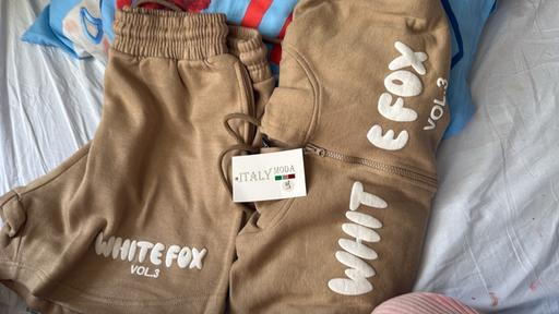 Buy & Sell Denbighshire - Wales Prestatyn - Denbighshire - Photos for New white fox cropped top & shorts et