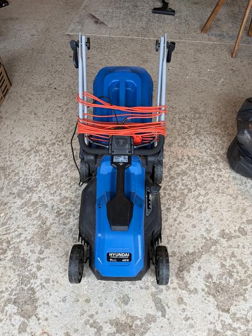 Buy & Sell Lancashire Ribble Valley - Photos for Hyundai HYM3800E Lawnmower