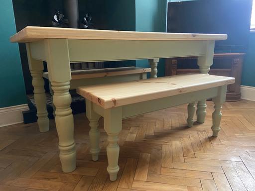 Buy & Sell Denbighshire - Wales Prestatyn - Denbighshire - Photos for Solid wood dining table with 2 benches