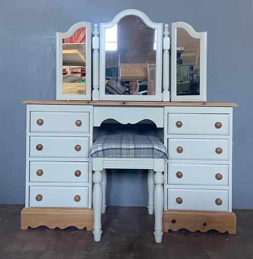 Buy & Sell Denbighshire - Wales Prestatyn - Denbighshire - Photos for Solid wood dresser set with stool and mirror