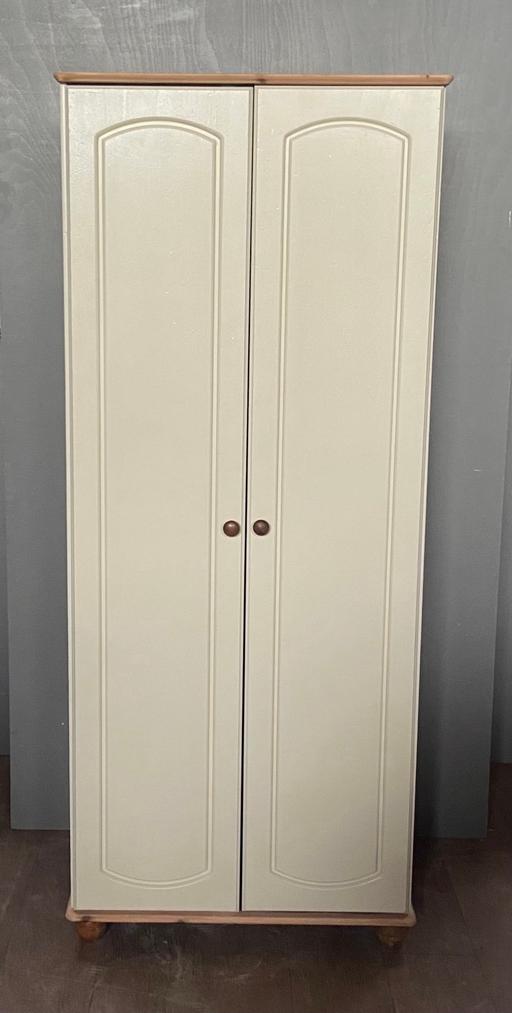 Buy & Sell Denbighshire - Wales Prestatyn - Denbighshire - Photos for Solid wood wardrobe