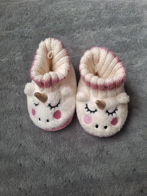 Buy & Sell Falkirk Carron - Falkirk - Photos for Unicorn Slippers Size 6-9 Months