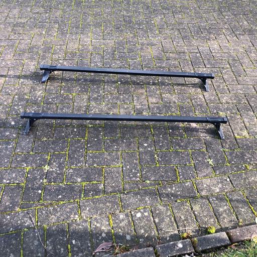 Vehicles West Midlands Walsall - Photos for Cruz roof bars for Vauxhall Combo 2017