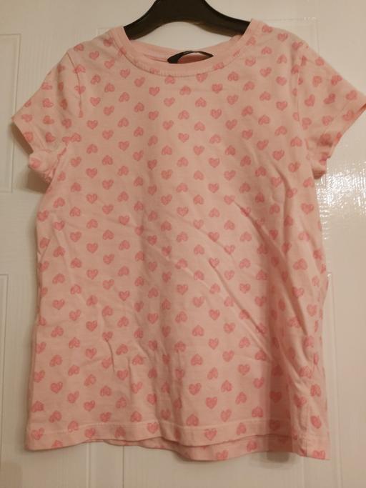 Buy & Sell Carmarthenshire - Wales Penceiliogi - Carmarthenshire - Photos for Girls peach heart t shirt collection only 