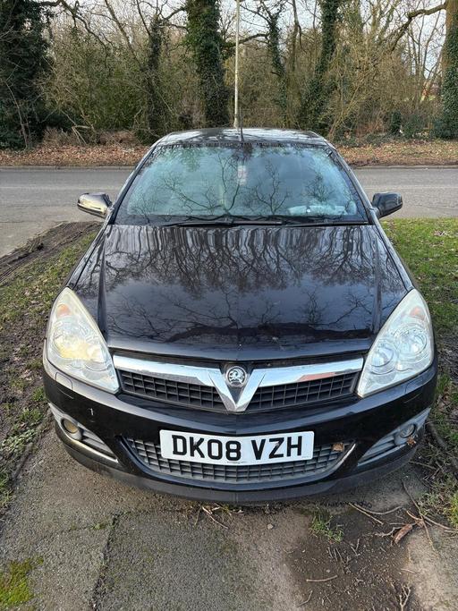 Vehicles West Midlands Wolverhampton - Photos for Vauxhall astra 1.8 convertible. spares repair