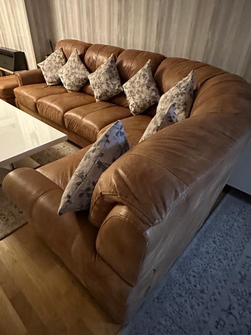 Buy & Sell Buckinghamshire Milton Keynes - Photos for Brown 5/6 seater corner sofa and footstool