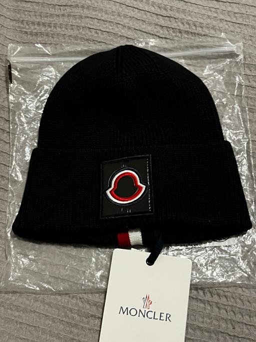 Buy & Sell West London Hounslow - Photos for moncler beanies