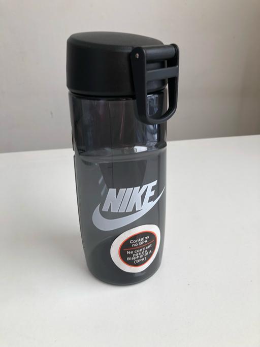 Buy & Sell South West London Kensington - South West London - Photos for Nike Hypercharge Straw Water Bottle 300ml