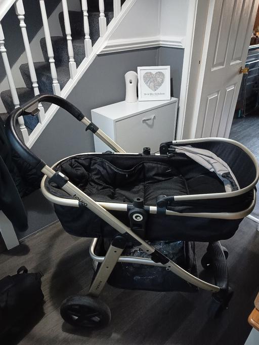 Buy & Sell Greater Manchester Tameside - Photos for pram and car seat 0-9 months