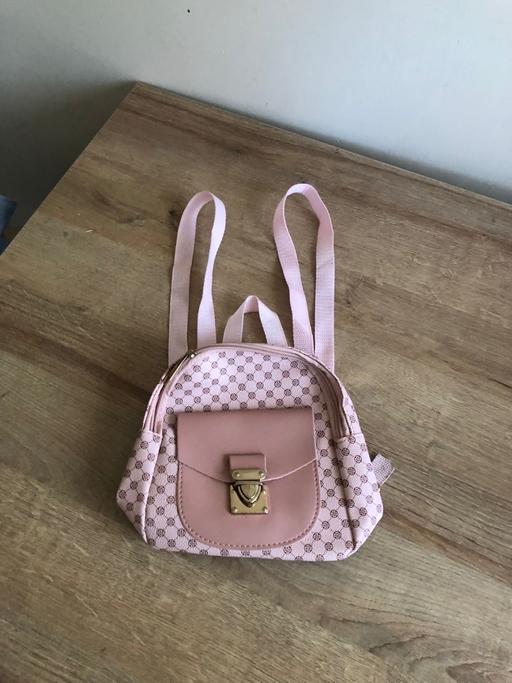 Buy & Sell West Midlands Birmingham - Photos for Girls pink backpack