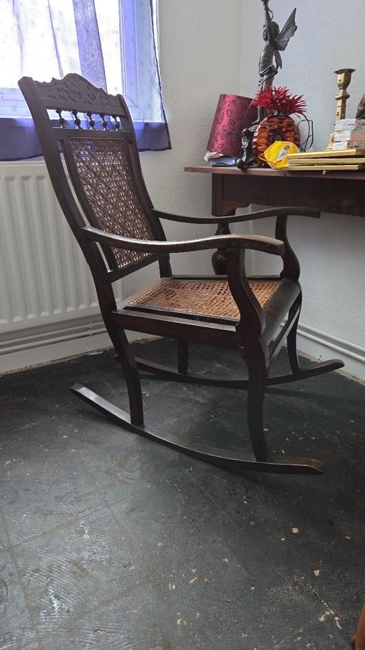 Buy & Sell South West London Sutton - Photos for Rocking chair antique.