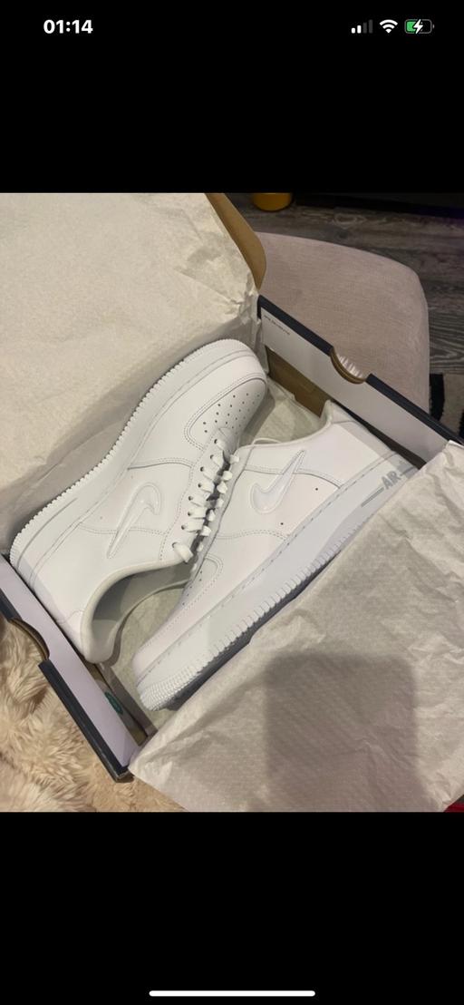 Buy & Sell Hampshire Hart - Photos for Nike air forces 1 jewel