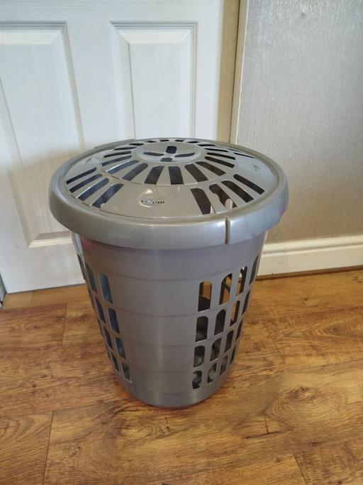 Buy & Sell West Midlands Sandwell - Photos for Laundry basket