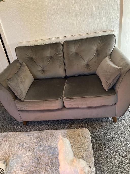 Buy & Sell West Midlands Sandwell - Photos for 2 seater sofa