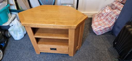 Buy & Sell Staffordshire South Staffordshire - Photos for oak corner TV unit