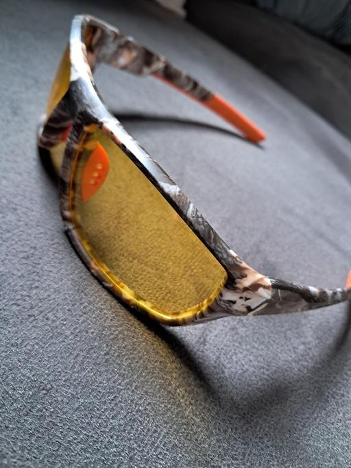 Buy & Sell Derbyshire Chesterfield - Photos for Camouflage Polarized Sunglasses (( Smooth ))