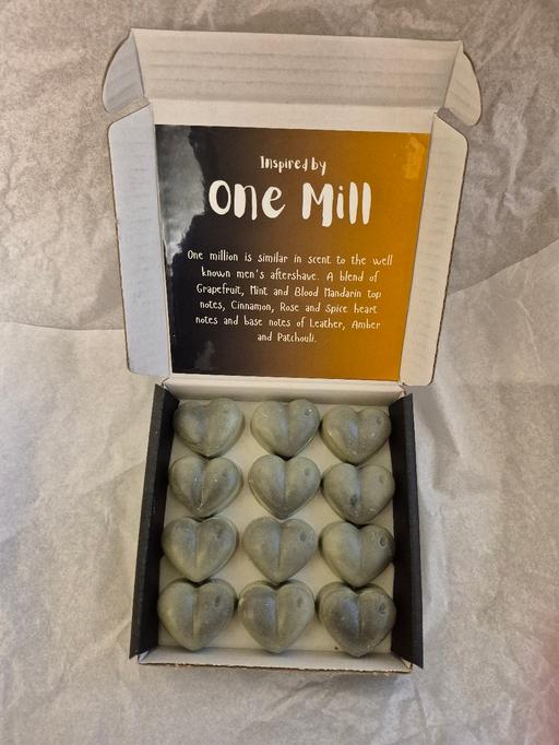 Buy & Sell West Midlands Dudley - Photos for Gift box of 12 wax melts, high scent.