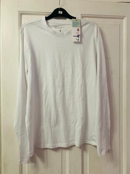 Buy & Sell South West London Norbury - South West London - Photos for 2 long sleeve white t shirts