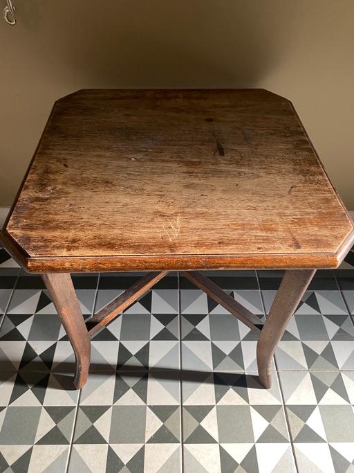 Buy & Sell South East London Southend - South East London - Photos for Antique wooden coffee table