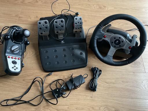 Buy & Sell Greater Manchester Salford - Photos for Logitech G25 steering wheel, pedals & gears