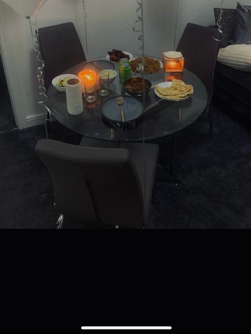 Buy & Sell West Midlands Birmingham - Photos for Round glass dining table and chairs