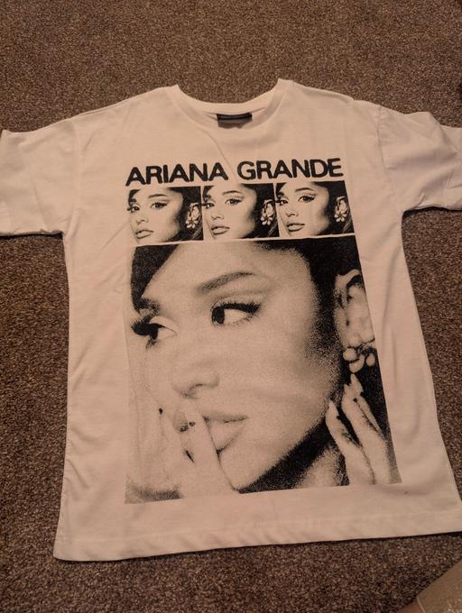 Buy & Sell West Midlands Birmingham - Photos for 9-10 years girls Ariana Grande girls t-shirt