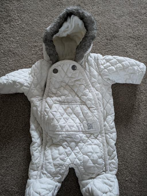 Buy & Sell Hertfordshire East Hertfordshire - Photos for tiny baby snow suite