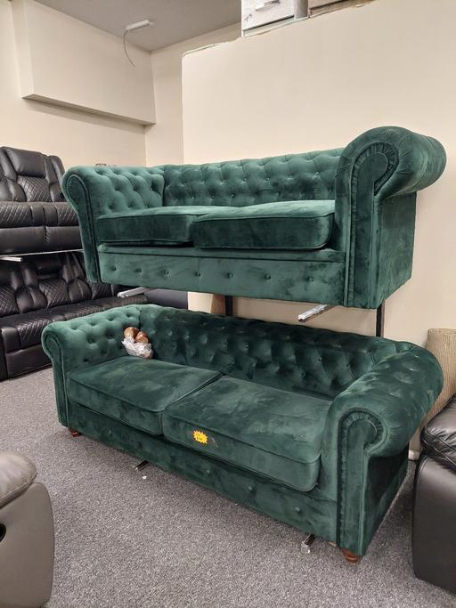 Buy & Sell Staffordshire East Staffordshire - Photos for 2+3 Chesterfield sofas