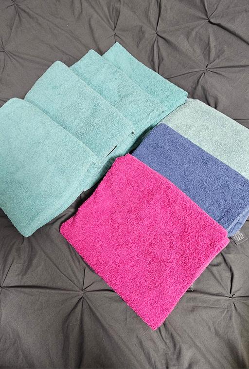 Buy & Sell East London Bromley - East London - Photos for Bundle of bath towels