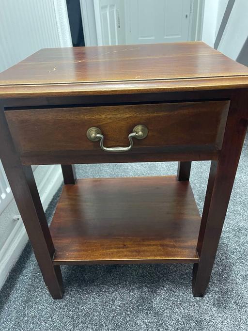 Buy & Sell South East London Peckham - South East London - Photos for A Midcentury Chippendale Style Side Table.