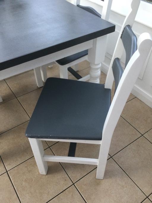 Buy & Sell Essex Southend-on-Sea - Photos for Table with four chairs