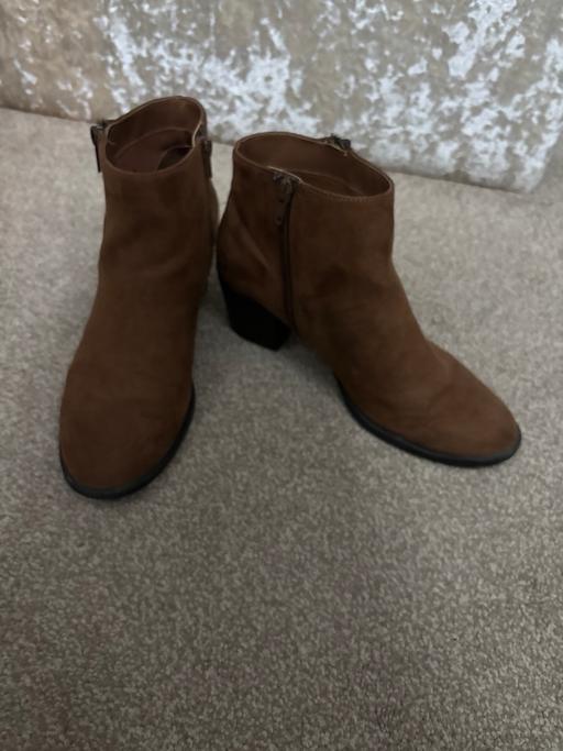 Buy & Sell West Yorkshire Leeds - Photos for F&F Brown Suede Ankle Boots 6