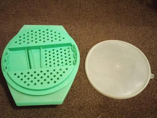 Buy & Sell Lancashire West Lancashire - Photos for Tupperware multi grater and tub with lid