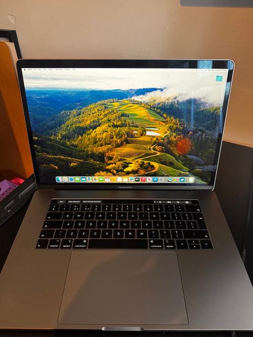 Buy & Sell West Midlands Dudley - Photos for MacBook Pro 2018 15 inch i7 256gb