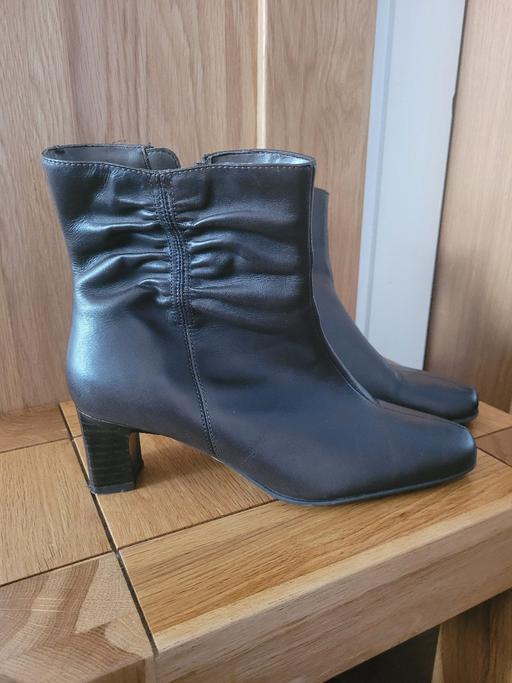 Buy & Sell West Midlands Walsall - Photos for Ladies brown leather ankle boots 6