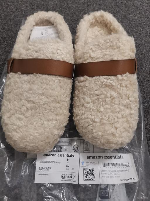 Buy & Sell Wokingham Arborfield Green - Reading - Photos for slippers