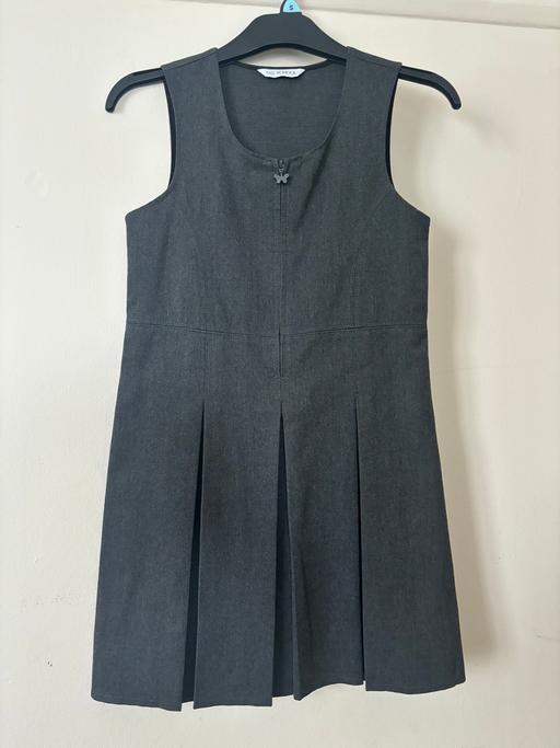 Buy & Sell South East London Plumstead - South East London - Photos for Grey pinafore