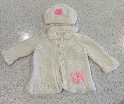 Buy & Sell Wiltshire Swindon - Photos for 6-12 months hand knit set