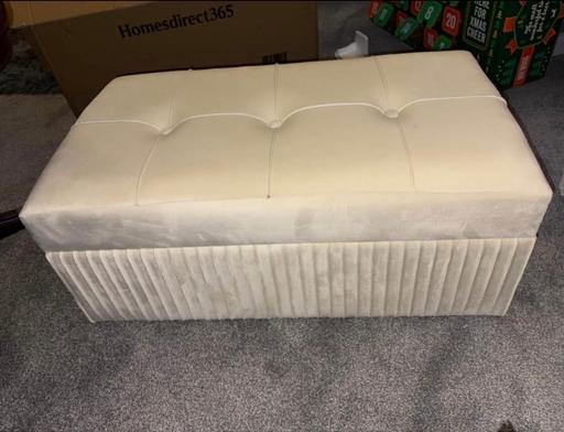 Buy & Sell Worcestershire Bromsgrove - Photos for Cream velvet ottoman storage