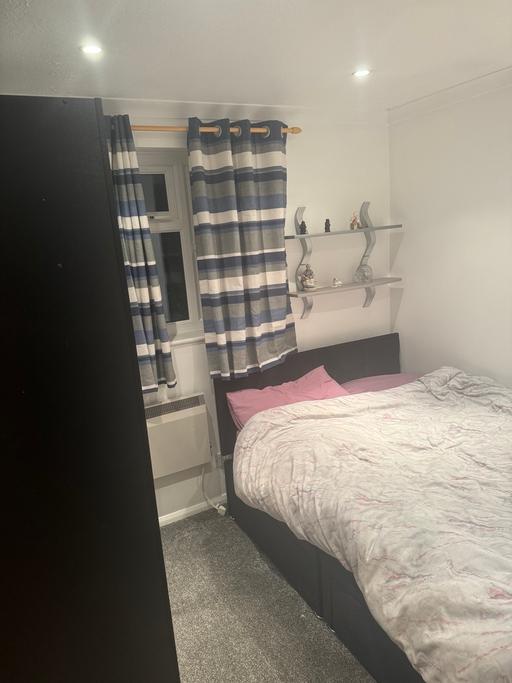 Residential Property West London Hounslow - Photos for Room for rent high Wycombe