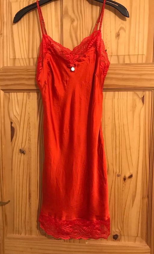 Buy & Sell West Yorkshire Leeds - Photos for Red silk slip