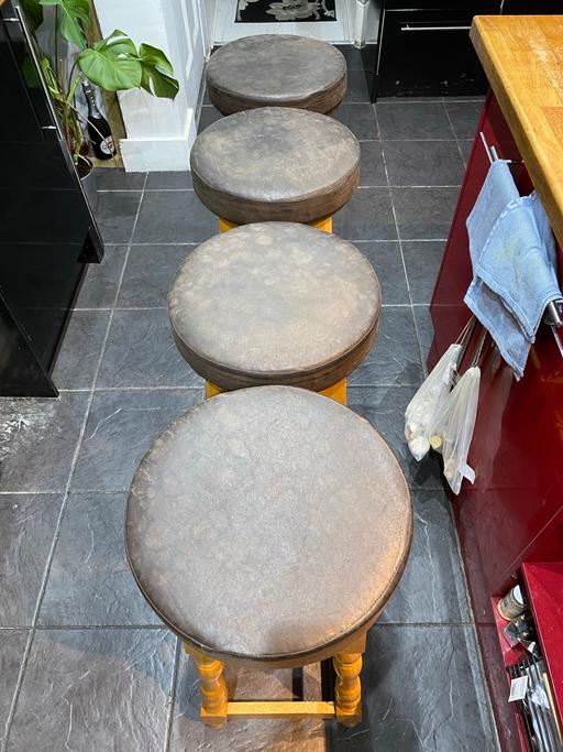 Buy & Sell South East London West Norwood - South East London - Photos for X4 Bar Stools