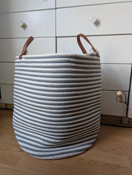 Buy & Sell North London West Hackney - North London - Photos for laundry basket