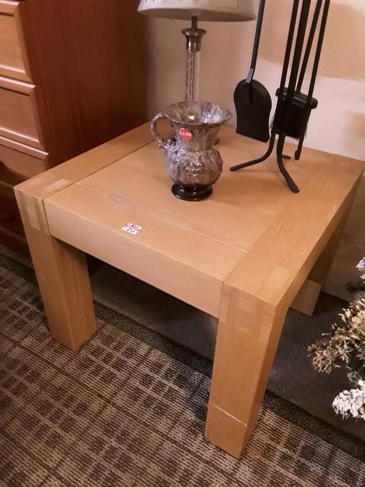 Buy & Sell Greater Manchester Tameside - Photos for Heavy brown 2ft oak coffee table